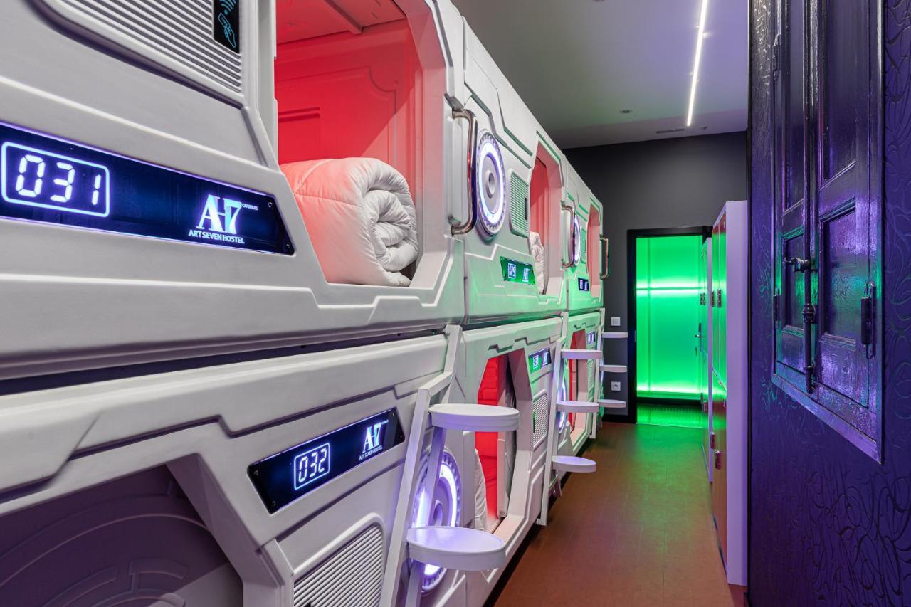Double Capsule Bed Mixed Dormitory